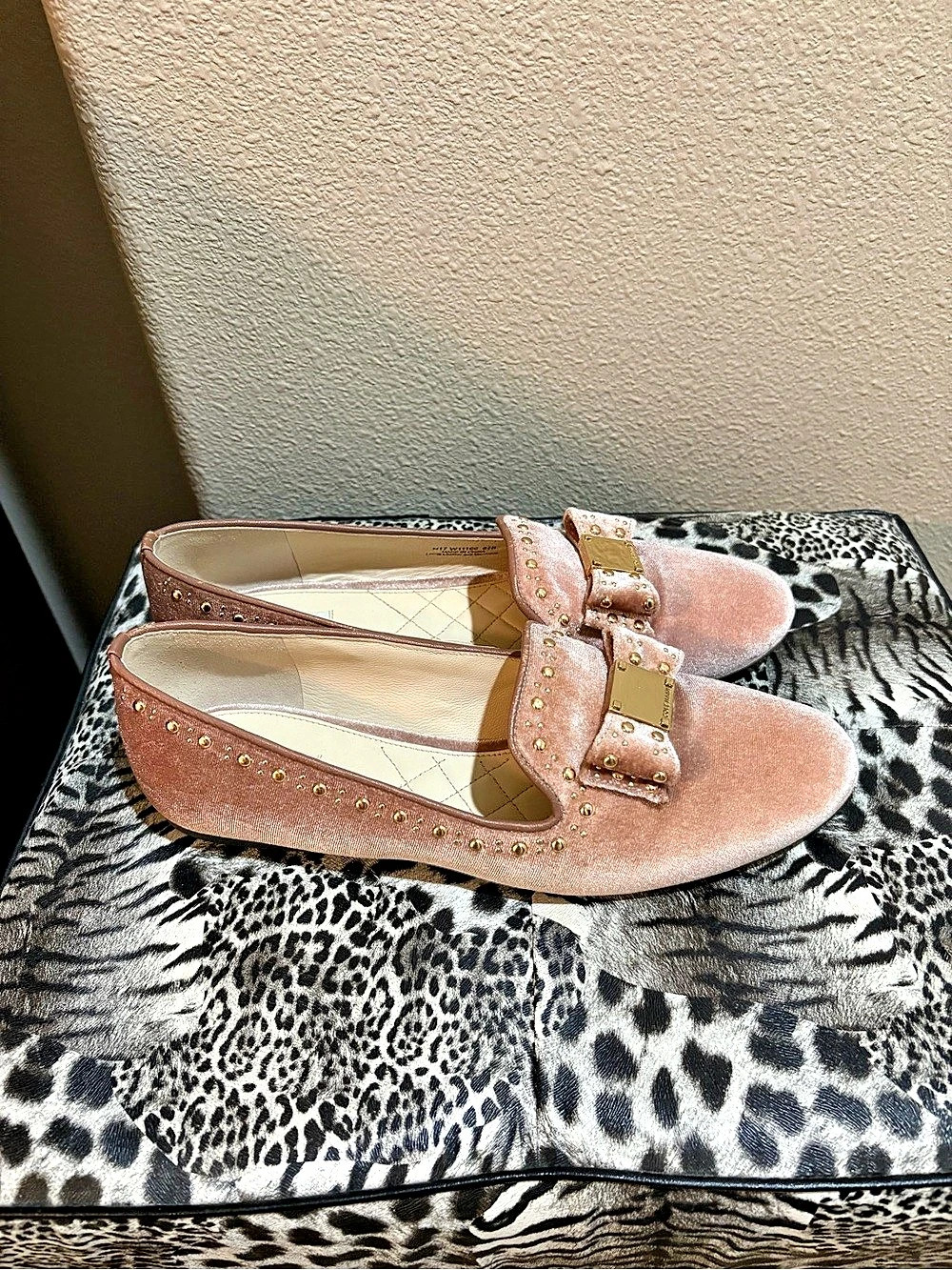 Cole Haan Tali Bow Studded Velvet Loafer Pink Flats Size 8.5 Like New